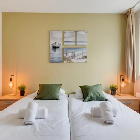 Meerzicht 59 - Ideal Family Appt For 6 Persons * Uitgeest