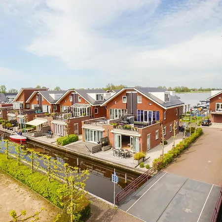 Meerzicht 59 - Ideal Family Appt For 6 Persons Uitgeest