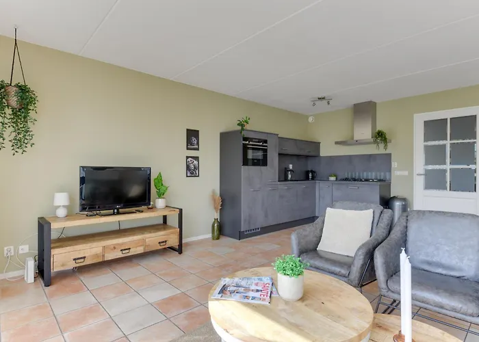 Meerzicht 59 - Ideal Family Appt For 6 Persons Uitgeest