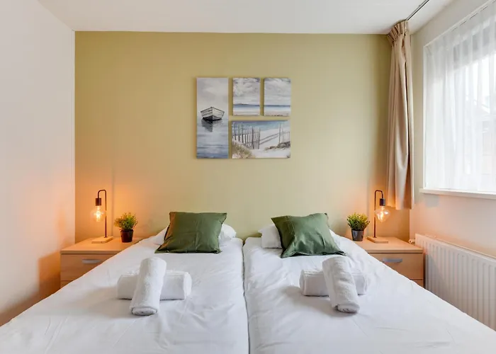 Meerzicht 59 - Ideal Family Appt For 6 Persons * Uitgeest